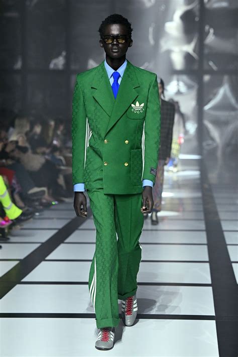 un toro vestito gucci|gucci men's suits.